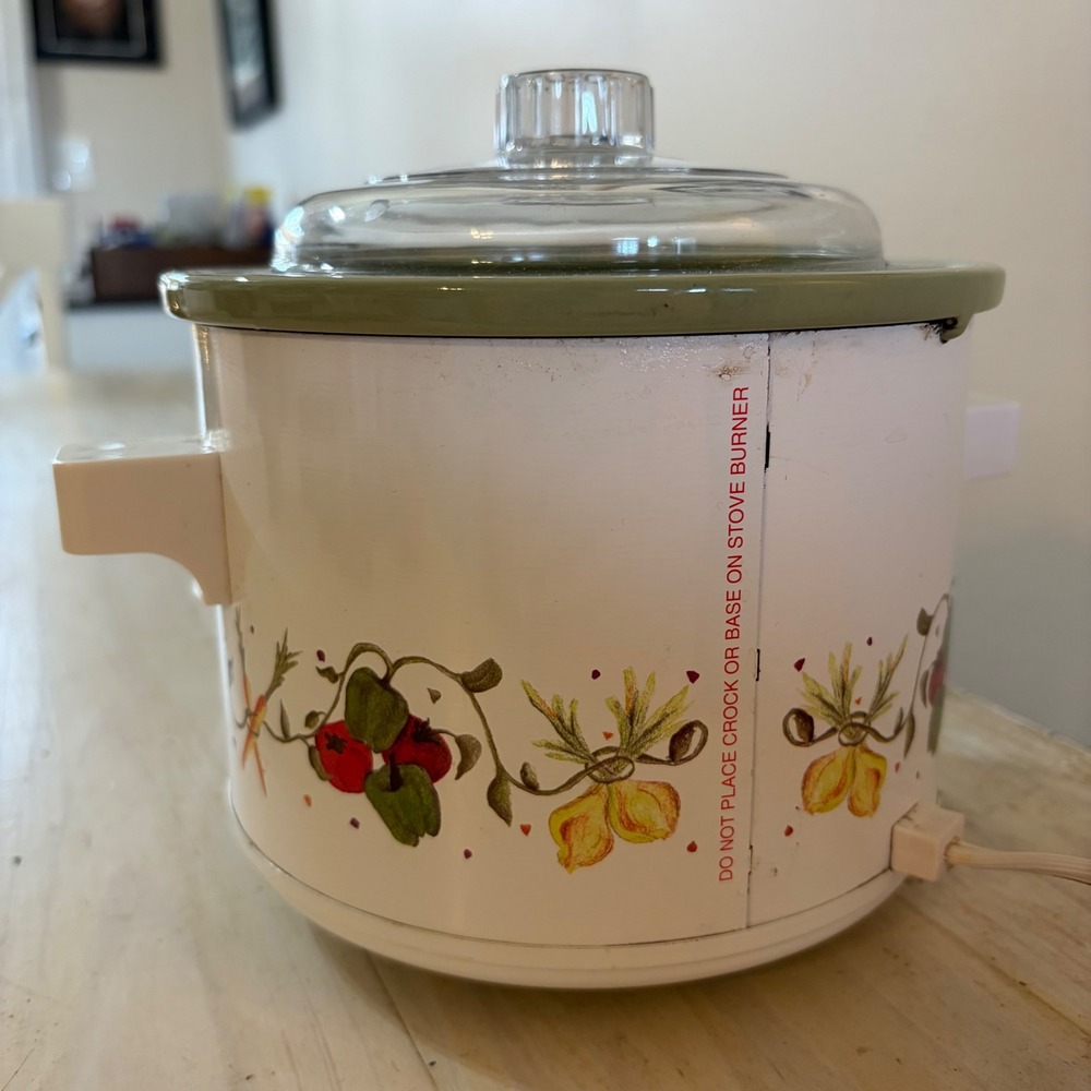 Sunbeam Slow Cooker SC115 White Green Vegetable Print Vintage Style Small Pot - Picture 3 of 6
